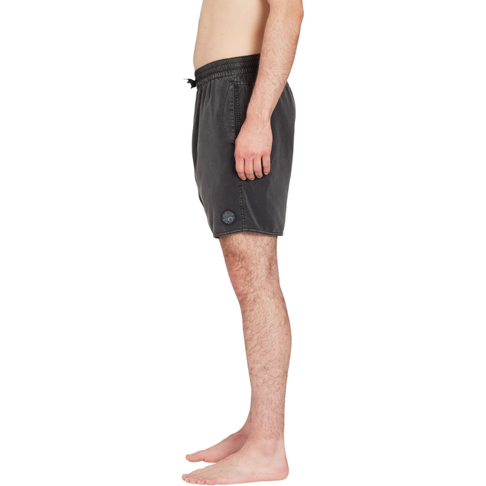 Volcom - CENTER TRUNK 17 - BLACK - Swimshort Men