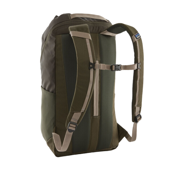 Patagonia - Black Hole Pack 25L - Pine Needle Green - Rucksack