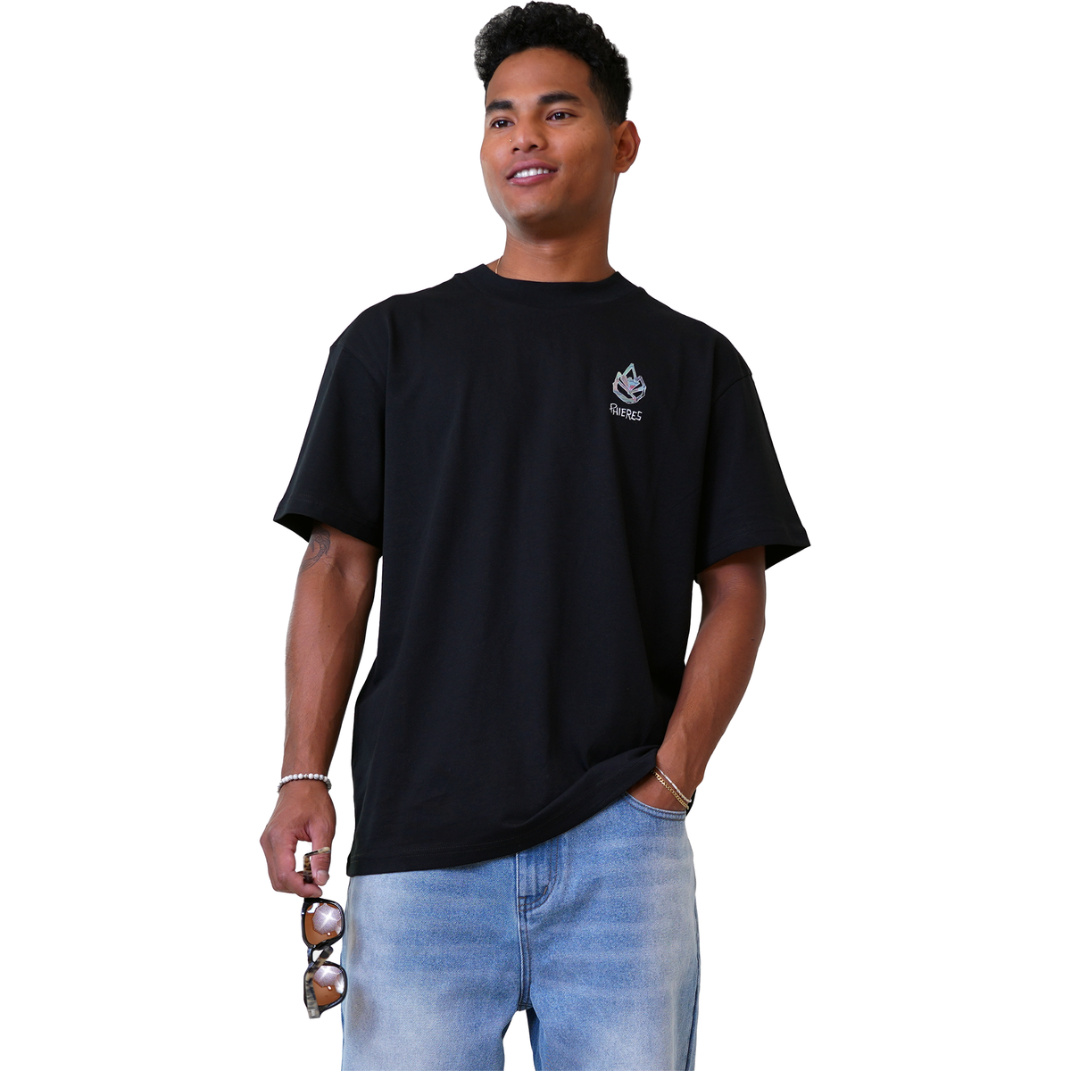 Guzzling 19 Tee - Phieres - Black - T-Shirt